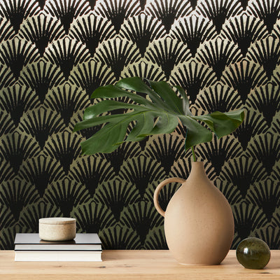 Art Deco Fans Flocked Wallpaper - Black & Gold